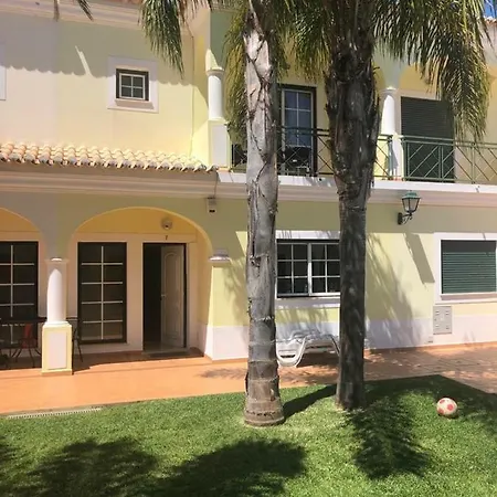 Rockfield 4 Holiday home *